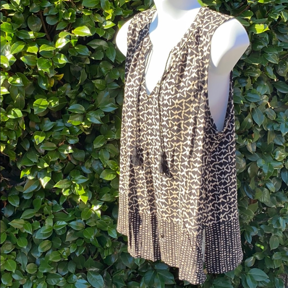 Lucky Brand top